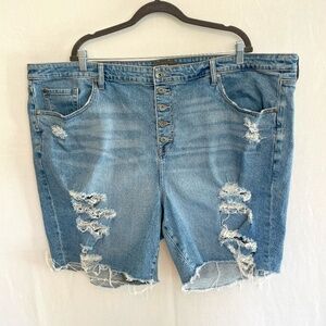 Torrid Button Fly 7 inch Jean Shorts Factory Distresses Frayed Hem Size 26 US 3X